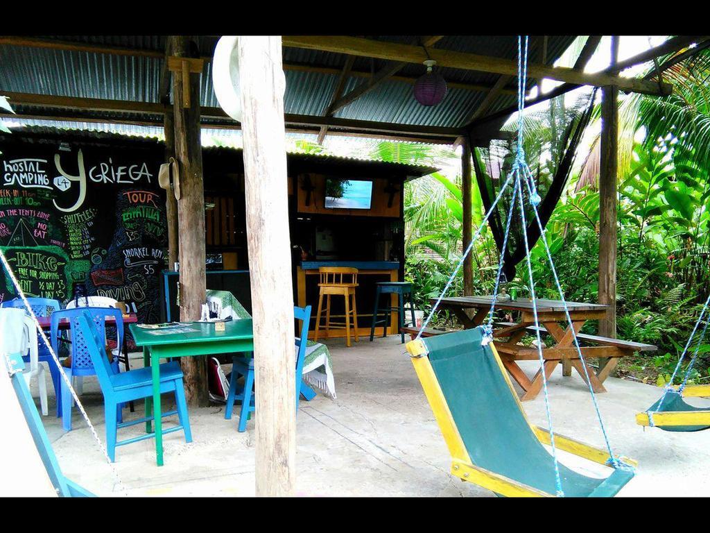 Surf Camp Hotel Bocas Town Exterior photo